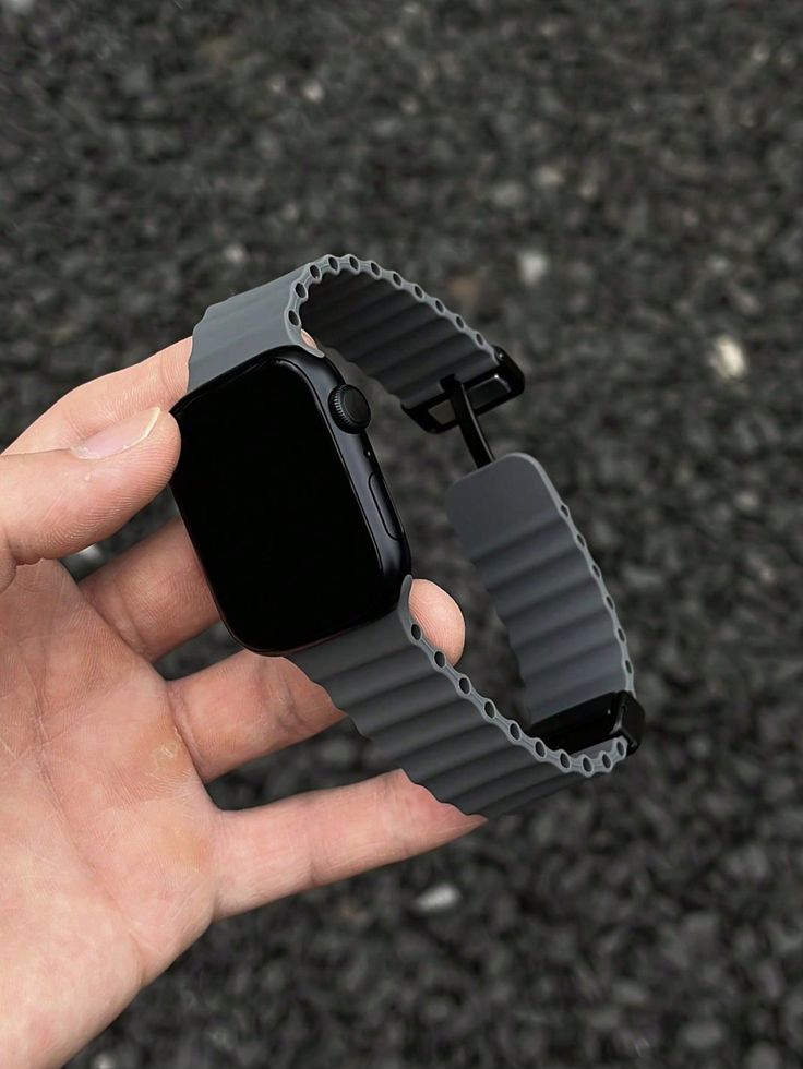 Apple Watch Ultra : Your adventure begins here